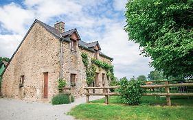Gîte Saint-Léonard-des-Bois, 4 pièces, 6 personnes - FR-1-410-149