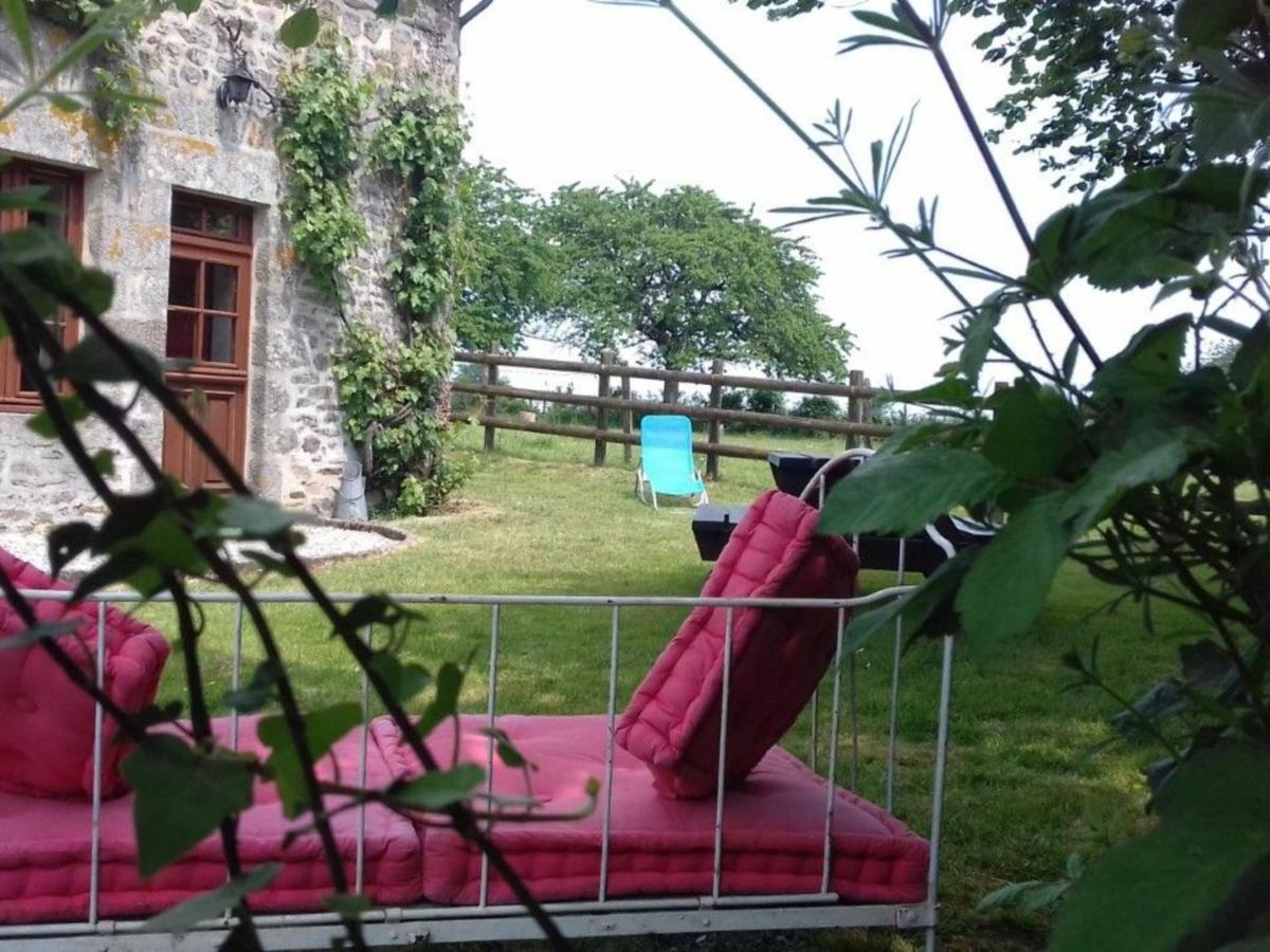 Gîte Saint-Léonard-des-Bois, 4 pièces, 6 personnes - FR-1-410-149 Extérieur photo