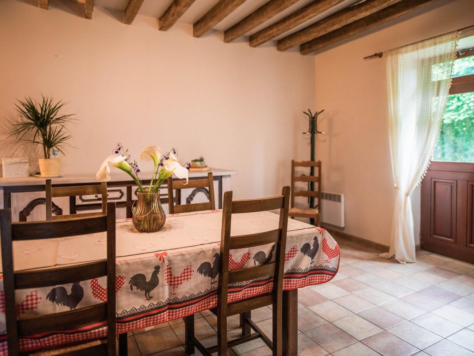Gîte Saint-Léonard-des-Bois, 4 pièces, 6 personnes - FR-1-410-149 Extérieur photo